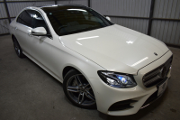 メルセデスベンツ Eクラス E300 AVG ｽﾎﾟｰﾂ ｴｸｽｸﾙｰｼﾌﾞ ﾚｰﾀﾞｰP 中期  258馬力 ﾊﾟﾉﾗﾏｻﾝﾙｰﾌ ﾌﾞﾙﾒｽﾀｰS 全席ﾋｰﾀｰ黒革 ﾃﾞｨｽﾄﾛ Lﾁｪﾝｼﾞ BSM AMGｴｱﾛ19AW ｷｰﾚｽGo ﾌｯﾄﾄﾗﾝｸ MEｺﾈｸﾄ 地ﾃﾞｼﾞ360ｶﾒﾗ 2年保証