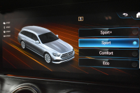 メルセデスベンツ Eクラス E300WG ｽﾎﾟｰﾂ ｴｸｽｸﾙｰｼﾌﾞ ﾚｰﾀﾞｰSP 後期型 258馬力 1ｵｰﾅｰ ﾊﾟﾉﾗﾏｻﾝﾙｰﾌ ﾌﾞﾙﾒｽﾀｰS MEｺﾈ 全席ﾋｰﾀｰ黒革 ﾃﾞｨｽﾄﾛ Lﾁｪﾝｼﾞ BSM AMGｴｱﾛ19AW ｷｰGO HUD MBUX ﾅﾋﾞ地ﾃﾞｼﾞ360ｶﾒ 2年保証