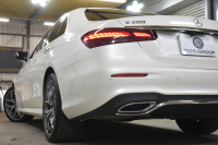 メルセデスベンツ Eクラス E200 ｽﾎﾟｰﾂ BSG搭載 ｴｸｽｸﾙｰｼﾌﾞP AMGﾗｲﾝｲﾝﾃﾘｱP ﾚｰﾀﾞｰｾｰﾌﾃｨP 後期型 革 ﾌﾞﾙﾒｽﾀｰ HUD ｴｱﾊﾞﾗﾝｽP ﾊﾟﾜｰﾄﾗﾝｸ AMGｴｱﾛ19AW MBUXARﾅﾋﾞTV 360ｶﾒﾗ ﾜｲﾔﾚｽﾁｬｰｼﾞ ﾃﾞｨｽﾄﾛ ﾌﾞﾗｲﾝﾄﾞS ﾚｰﾝｷｰﾌﾟ 2年保証