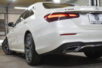 メルセデスベンツ Eクラス E200 ｽﾎﾟｰﾂ BSG搭載 ｴｸｽｸﾙｰｼﾌﾞP AMGﾗｲﾝｲﾝﾃﾘｱP ﾚｰﾀﾞｰｾｰﾌﾃｨP 後期型 革 ﾌﾞﾙﾒｽﾀｰ HUD ｴｱﾊﾞﾗﾝｽP ﾊﾟﾜｰﾄﾗﾝｸ AMGｴｱﾛ19AW MBUXARﾅﾋﾞTV 360ｶﾒﾗ ﾜｲﾔﾚｽﾁｬｰｼﾞ ﾃﾞｨｽﾄﾛ ﾌﾞﾗｲﾝﾄﾞS ﾚｰﾝｷｰﾌﾟ 2年保証