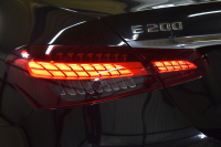 メルセデスベンツ Eクラス E200 ｽﾎﾟｰﾂ BSG搭載 ｴｸｽｸﾙｰｼﾌﾞP AMGﾗｲﾝｲﾝﾃﾘｱP ﾚｰﾀﾞｰｾｰﾌﾃｨP 後期型 1ｵｰﾅｰ 革 ﾌﾞﾙﾒｽﾀｰ HUD ｴｱﾊﾞﾗﾝｽP ﾊﾟﾜｰﾄﾗﾝｸ AMGｴｱﾛ19AW MBUXARﾅﾋﾞTV 360ｶﾒﾗ ﾜｲﾔﾚｽﾁｬｰｼﾞ ﾃﾞｨｽﾄﾛ ﾌﾞﾗｲﾝﾄﾞS ﾚｰﾝｷｰﾌﾟ 2年保証