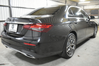 メルセデスベンツ Eクラス E200 ｽﾎﾟｰﾂ BSG搭載 ｴｸｽｸﾙｰｼﾌﾞP AMGﾗｲﾝｲﾝﾃﾘｱP ﾚｰﾀﾞｰｾｰﾌﾃｨP 後期型 1ｵｰﾅｰ 革 ﾌﾞﾙﾒｽﾀｰ HUD ｴｱﾊﾞﾗﾝｽP ﾊﾟﾜｰﾄﾗﾝｸ AMGｴｱﾛ19AW MBUXARﾅﾋﾞTV 360ｶﾒﾗ ﾜｲﾔﾚｽﾁｬｰｼﾞ ﾃﾞｨｽﾄﾛ ﾌﾞﾗｲﾝﾄﾞS ﾚｰﾝｷｰﾌﾟ 2年保証