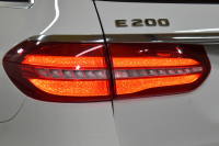 メルセデスベンツ Eクラス E200ﾜｺﾞﾝ AVG ｽﾎﾟｰﾂ 本革仕様 ﾚｰﾀﾞｰSP  9速AT 全席ﾋｰﾀｰ黒革 ﾃﾞｨｽﾄﾛ ﾌﾞﾗｲﾝﾄﾞｽﾎﾟｯﾄ Lｷｰﾌﾟ AMGｴｱﾛ19AW ｷｰﾚｽGO PTS ﾌｯﾄｹﾞｰﾄ ﾌﾞﾙﾒｽﾀｰS 地ﾃﾞｼﾞ360ｶﾒﾗ 2年保証