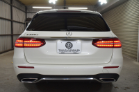 メルセデスベンツ Eクラス E220dﾜｺﾞﾝ ｽﾎﾟｰﾂ ｴｸｽｸﾙｰｼﾌﾞP AMGﾗｲﾝｲﾝﾃﾘｱP ﾚｰﾀﾞｰｾｰﾌﾃｨP 後期型 ﾊﾟﾉﾗﾏｻﾝﾙｰﾌ 革 ﾌﾞﾙﾒｽﾀｰ HUD ｴｱﾊﾞﾗﾝｽP AMGｴｱﾛ19AW MBUXARﾅﾋﾞTV 360ｶﾒﾗ ﾃﾞｨｽﾄﾛ ﾌﾞﾗｲﾝﾄﾞS ｵｰﾄﾃｰﾙｹﾞｰﾄ ｷｰﾚｽｺﾞｰ 2年保証