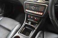 メルセデスベンツ GLA GLA220 4M ﾚｻﾞｰEXC ﾚｰﾀﾞｰSP  後期型 184馬力 4WD 1ｵｰﾅｰ ﾊﾟﾉﾗﾏｻﾝﾙｰﾌ ﾋｰﾀｰ黒革 ﾃﾞｨｽﾄﾛ Bｽﾎﾟｯﾄ 専用18AW&ﾊﾞﾝﾊﾟｰ 駐車支援 ｷｰGO ﾊｰﾏﾝK PTS ﾌｯﾄｹﾞｰﾄ 地ﾃﾞｼﾞBｶﾒﾗ 2年保証