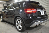 メルセデスベンツ GLA GLA220 4M ﾚｻﾞｰEXC ﾚｰﾀﾞｰSP  後期型 184馬力 4WD 1ｵｰﾅｰ ﾊﾟﾉﾗﾏｻﾝﾙｰﾌ ﾋｰﾀｰ黒革 ﾃﾞｨｽﾄﾛ Bｽﾎﾟｯﾄ 専用18AW&ﾊﾞﾝﾊﾟｰ 駐車支援 ｷｰGO ﾊｰﾏﾝK PTS ﾌｯﾄｹﾞｰﾄ 地ﾃﾞｼﾞBｶﾒﾗ 2年保証