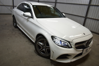 メルセデスベンツ Cクラス C200 ﾛｰﾚｳｽED ｽﾎﾟｰﾂﾌﾟﾗｽP ﾚｰﾀﾞｰｾｰﾌﾃｨP 後期 革 ﾍｯﾄﾞｱｯﾌﾟD 液晶ﾒｰﾀｰ ﾌｯﾄﾄﾗﾝｸ ﾜｲﾔﾚｽﾁｬｰｼﾞ ｴｱｻｽ AMGｴｱﾛ18AW ﾃﾞｨｽﾄﾛﾆｯｸ ﾌﾞﾗｲﾝﾄﾞｽﾎﾟｯﾄ ﾚｰﾝｷｰﾌﾟ ﾅﾋﾞTV ﾊﾞｯｸｶﾒﾗ ｷｰﾚｽｺﾞｰ 2年保証