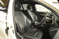 メルセデスベンツ Cクラス C180ﾜｺﾞﾝ ﾛｰﾚｳｽED ﾚｰﾀﾞｰｾｰﾌﾃｨP AMGﾗｲﾝ 特別仕様車 ﾊﾟﾉﾗﾏｻﾝﾙｰﾌ 革 AMGｴｱﾛ18AW ﾃﾞｨｽﾄﾛﾆｯｸ ﾌﾞﾗｲﾝﾄﾞｽﾎﾟｯﾄ ﾚｰﾝｷｰﾌﾟ ﾊﾟｰｷﾝｸﾞﾊﾟｲﾛｯﾄ ﾊﾟｰｸﾄﾛﾆｯｸ ｷｰﾚｽｺﾞｰ ﾅﾋﾞTV Bｶﾒﾗ ｵｰﾄﾃｰﾙｹﾞｰﾄ 2年保証