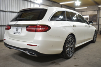 メルセデスベンツ Eクラス E200ﾜｺﾞﾝ ｽﾎﾟｰﾂ BSG搭載 ｴｸｽｸﾙｰｼﾌﾞP AMGﾗｲﾝｲﾝﾃﾘｱP ﾚｰﾀﾞｰｾｰﾌﾃｨP 後期型 ﾊﾟﾉﾗﾏｻﾝﾙｰﾌ 革 ﾌﾞﾙﾒｽﾀｰ HUD ｴｱﾊﾞﾗﾝｽP ﾊﾟﾜｰﾄﾗﾝｸ AMGｴｱﾛ19AW MBUXARﾅﾋﾞTV 360ｶﾒﾗ ﾜｲﾔﾚｽﾁｬｰｼﾞ ﾃﾞｨｽﾄﾛ ﾌﾞﾗｲﾝﾄﾞS ﾚｰﾝｷｰﾌﾟ 2年保証