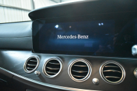 メルセデスベンツ Eクラス E200ﾜｺﾞﾝ ｽﾎﾟｰﾂ BSG搭載 ｴｸｽｸﾙｰｼﾌﾞP AMGﾗｲﾝｲﾝﾃﾘｱP ﾚｰﾀﾞｰｾｰﾌﾃｨP 後期型 ﾊﾟﾉﾗﾏｻﾝﾙｰﾌ 革 ﾌﾞﾙﾒｽﾀｰ HUD ｴｱﾊﾞﾗﾝｽP ﾊﾟﾜｰﾄﾗﾝｸ AMGｴｱﾛ19AW MBUXARﾅﾋﾞTV 360ｶﾒﾗ ﾜｲﾔﾚｽﾁｬｰｼﾞ ﾃﾞｨｽﾄﾛ ﾌﾞﾗｲﾝﾄﾞS ﾚｰﾝｷｰﾌﾟ 2年保証