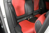 メルセデスベンツ Cクラス C200ﾜｺﾞﾝ AVG ISG搭載ﾓﾃﾞﾙ AMGﾗｲﾝP ﾚｻﾞｰｴｸｽｸﾙｰｼﾌﾞP ﾍﾞｰｼｯｸP ﾚｰﾀﾞｰｾｰﾌﾃｨP ﾊﾟﾉﾗﾏｻﾝﾙｰﾌ ﾘｱｱｸｽﾙｽﾃｱﾘﾝｸﾞ 革 MBUXARﾅﾋﾞTV HUD AMGｴｱﾛ18AW ﾃﾞｨｽﾄﾛﾆｯｸ ﾜｲﾔﾚｽﾁｬｰｼﾞ 360ｶﾒﾗ ﾌｯﾄｹﾞｰﾄ 2年保証