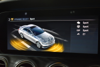 メルセデスベンツ Eクラス E350e AVG ｽﾎﾟｰﾂ ｴｸｽｸﾙｰｼﾌﾞP ﾚｰﾀﾞｰｾｰﾌﾃｨP PHV 1ｵｰﾅｰ ﾊﾟﾉﾗﾏｻﾝﾙｰﾌ ﾌﾞﾙﾒｽﾀｰS 全席ﾋｰﾀｰ黒革 ﾃﾞｨｽﾄﾛ ﾚｰﾝﾁｪﾝｼﾞ ﾌﾞﾗｲﾝﾄﾞｽﾎﾟｯﾄ AMGｴｱﾛ19AW ｷｰGO PTS ﾌｯﾄｹﾞｰﾄ 地デジ360ｶﾒ 2年保証