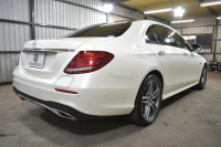 メルセデスベンツ Eクラス E350e AVG ｽﾎﾟｰﾂ ｴｸｽｸﾙｰｼﾌﾞP ﾚｰﾀﾞｰｾｰﾌﾃｨP PHV 1ｵｰﾅｰ ﾊﾟﾉﾗﾏｻﾝﾙｰﾌ ﾌﾞﾙﾒｽﾀｰS 全席ﾋｰﾀｰ黒革 ﾃﾞｨｽﾄﾛ ﾚｰﾝﾁｪﾝｼﾞ ﾌﾞﾗｲﾝﾄﾞｽﾎﾟｯﾄ AMGｴｱﾛ19AW ｷｰGO PTS ﾌｯﾄｹﾞｰﾄ 地デジ360ｶﾒ 2年保証