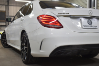 AMG Cクラス C43 4MATIC ｴｸｽｸﾙｰｼﾌﾞP ﾚｰﾀﾞｰｾｰﾌﾃｨP ﾊﾟﾉﾗﾏｻﾝﾙｰﾌ 革 ﾌﾞﾙﾒｽﾀｰｻｳﾝﾄﾞ ﾌｯﾄﾄﾗﾝｸ ｴｱﾊﾞﾗﾝｽP ｴｱﾛ19AW ﾃﾞｨｽﾄﾛﾆｯｸ ﾌﾞﾗｲﾝﾄﾞｽﾎﾟｯﾄ ﾚｰﾝｷｰﾌﾟ ﾅﾋﾞTV ﾊﾞｯｸｶﾒﾗ ｷｰﾚｽｺﾞｰ 2年保証