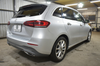 メルセデスベンツ Bクラス B200d ﾚｻﾞｰｴｸｽｸﾙｰｼﾌﾞP ｱﾄﾞﾊﾞﾝｽﾄﾞP ﾚｰﾀﾞｰSP  ﾅﾋﾞｹﾞｰｼｮﾝP ﾊﾟﾉﾗﾏｻﾝﾙｰﾌ MBUXｼｽﾃﾑ ﾋｰﾀｰ付ﾏｷｱｰﾄﾍﾞｰｼﾞｭ革 ACC BSM Lﾁｪﾝｼﾞ 17AW ﾏﾙﾁLED HUD 対話式ﾅﾋﾞTV 360ｶﾒﾗ 2年保証