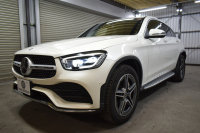メルセデスベンツ GLCクーペ GLC220d 4ﾏﾁｯｸ ｸｰﾍﾟ AMGﾗｲﾝ ﾚｻﾞｰｴｸｽｸﾙｰｼﾌﾞ ﾚｰﾀﾞｰｾｰﾌﾃｨP 後期型 ｻﾝﾙｰﾌ 全席ﾋｰﾀｰ&ｸｰﾗｰ黒革 ﾃﾞｨｽﾄﾛﾆｯｸﾌﾟﾗｽ ﾌﾞﾗｲﾝﾄﾞｽﾎﾟｯﾄ ﾚｰﾝｷｰﾌﾟ AMGｴｱﾛ19AW ｷｰGO PTS ﾌｯﾄｹﾞｰﾄ HUD ﾌﾞﾙﾒｽﾀｰS 地ﾃﾞｼﾞﾅﾋﾞ 360ｶﾒﾗ 2年保証