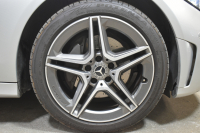 メルセデスベンツ Cクラス C200 ﾛｰﾚｳｽED ｽﾎﾟｰﾂﾌﾟﾗｽP ﾚｰﾀﾞｰｾｰﾌﾃｨP 後期 革 ﾍｯﾄﾞｱｯﾌﾟD 液晶ﾒｰﾀｰ ﾌｯﾄﾄﾗﾝｸ ﾜｲﾔﾚｽﾁｬｰｼﾞ ｴｱｻｽ AMGｴｱﾛ18AW ﾃﾞｨｽﾄﾛﾆｯｸ ﾌﾞﾗｲﾝﾄﾞｽﾎﾟｯﾄ ﾚｰﾝｷｰﾌﾟ ﾅﾋﾞTV ﾊﾞｯｸｶﾒﾗ ｷｰﾚｽｺﾞｰ 2年保証