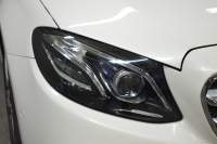 メルセデスベンツ Eクラス E300 AVG ｽﾎﾟｰﾂ ｴｸｽｸﾙｰｼﾌﾞ ﾚｰﾀﾞｰｾｰﾌﾃｨP 中期型 全席ﾋｰﾀｰ革 ﾃﾞｨｽﾄﾛ AMGｴｱﾛ19AW ｷｰGo ﾌｯﾄｹﾞｰﾄ ﾍｯﾄﾞｱｯﾌﾟD ﾌﾞﾙﾒｽﾀｰS ﾅﾋﾞTV 360ｶﾒﾗ 2年保証