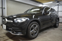 メルセデスベンツ GLC GLC220d 4ﾏﾁｯｸ  AMGﾗｲﾝ ﾚｻﾞｰｴｸｽｸﾙｰｼﾌﾞ ﾚｰﾀﾞｰｾｰﾌﾃｨP 後期型 1ｵｰﾅｰ車両 ｻﾝﾙｰﾌ 全席ﾋｰﾀｰ赤黒革 ﾃﾞｨｽﾄﾛﾆｯｸﾌﾟﾗｽ ﾌﾞﾗｲﾝﾄﾞｽﾎﾟｯﾄ ﾚｰﾝｷｰﾌﾟ AMGｴｱﾛ19AW ｷｰGO PTS ﾌｯﾄｹﾞｰﾄ HUD ﾌﾞﾙﾒｽﾀｰS 地ﾃﾞｼﾞﾅﾋﾞ 360ｶﾒﾗ 2年保証